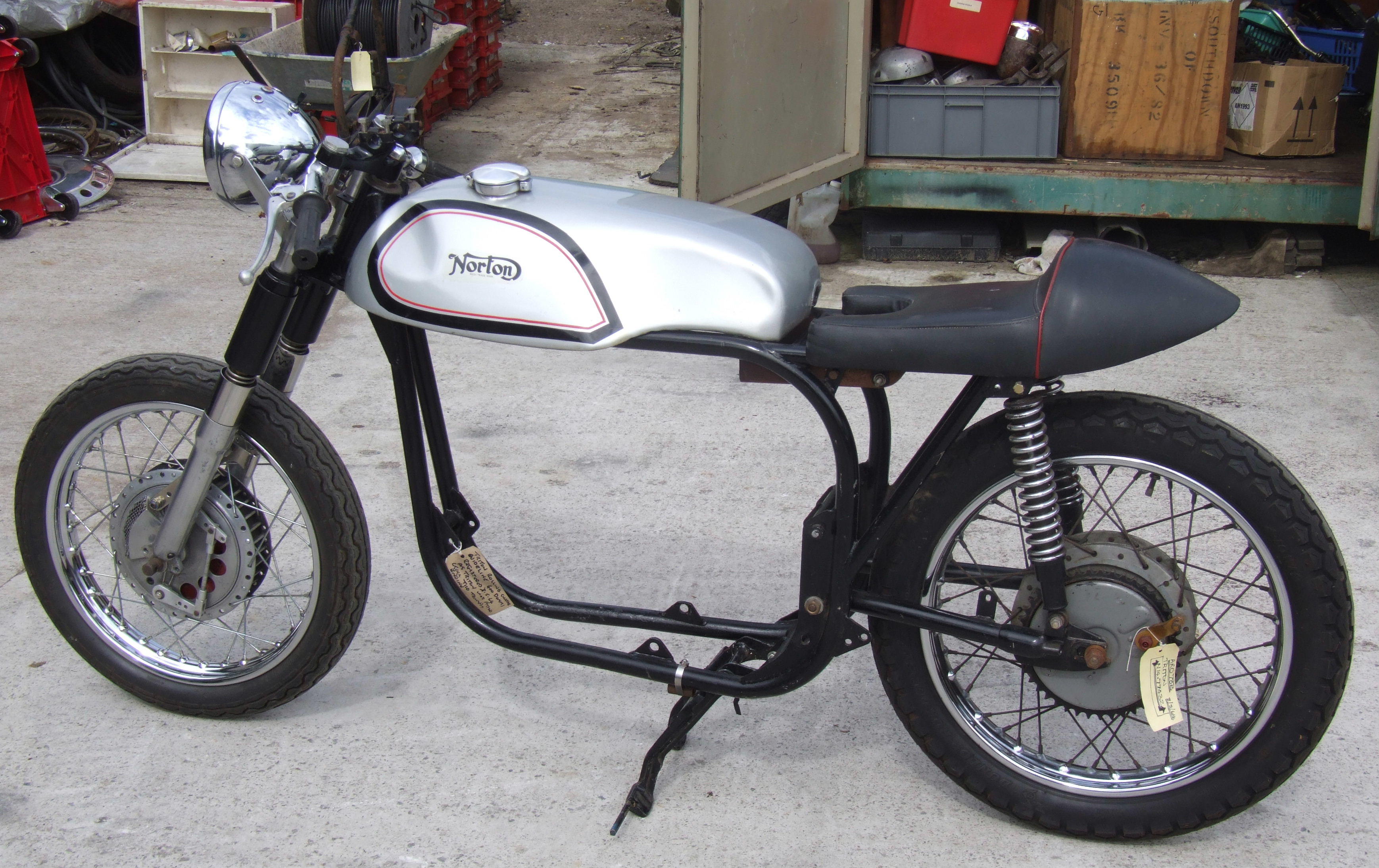 Norton rcw588