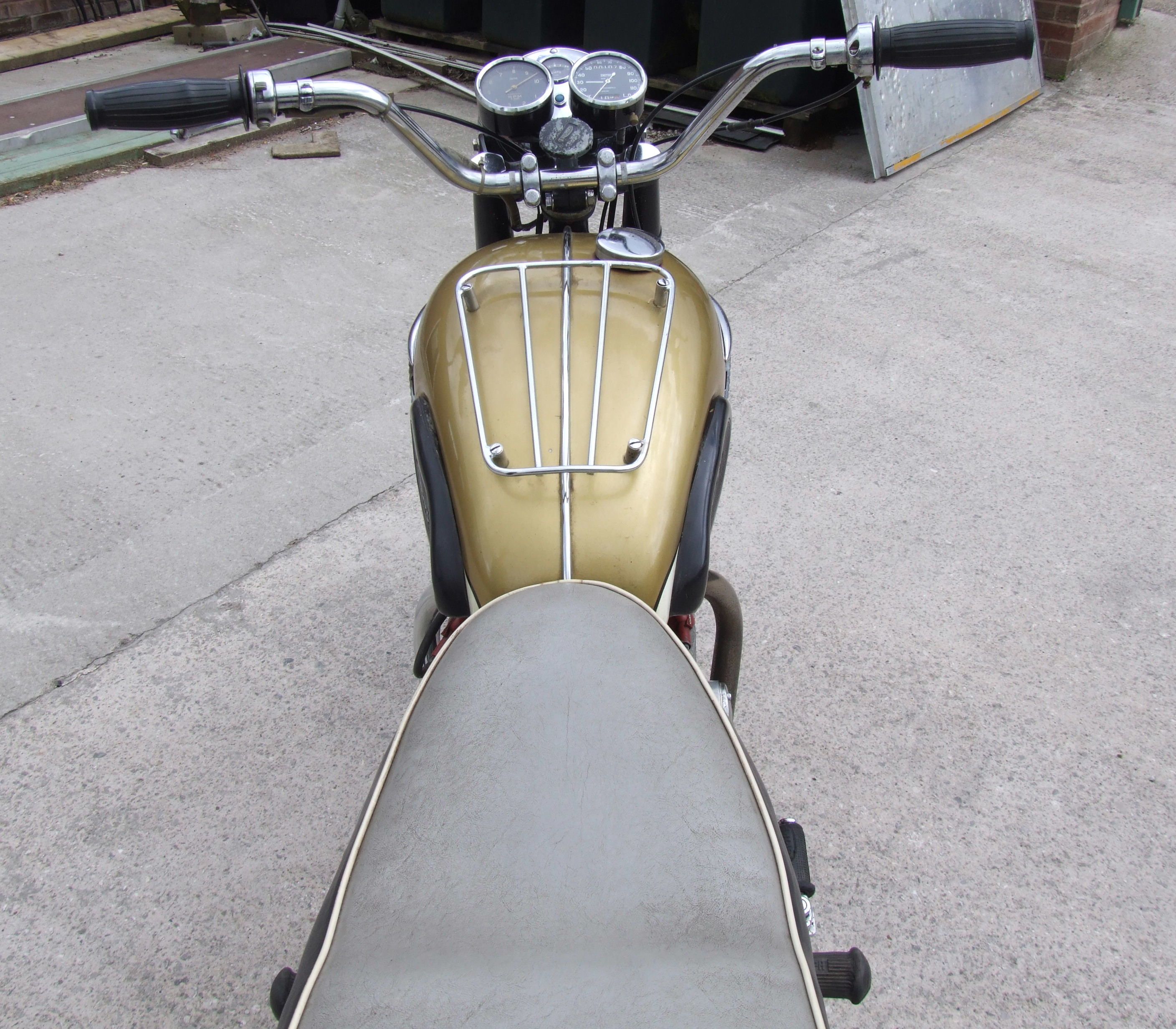 スミス　メーター　64年トライアンフt90 スミス メーター 64年トライアンフt90 1964 Triumph T90 350cc at Andy