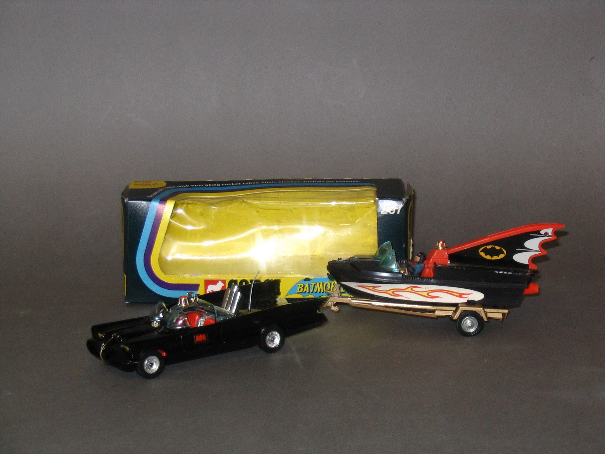 Corgi 267 Batmobile, 2