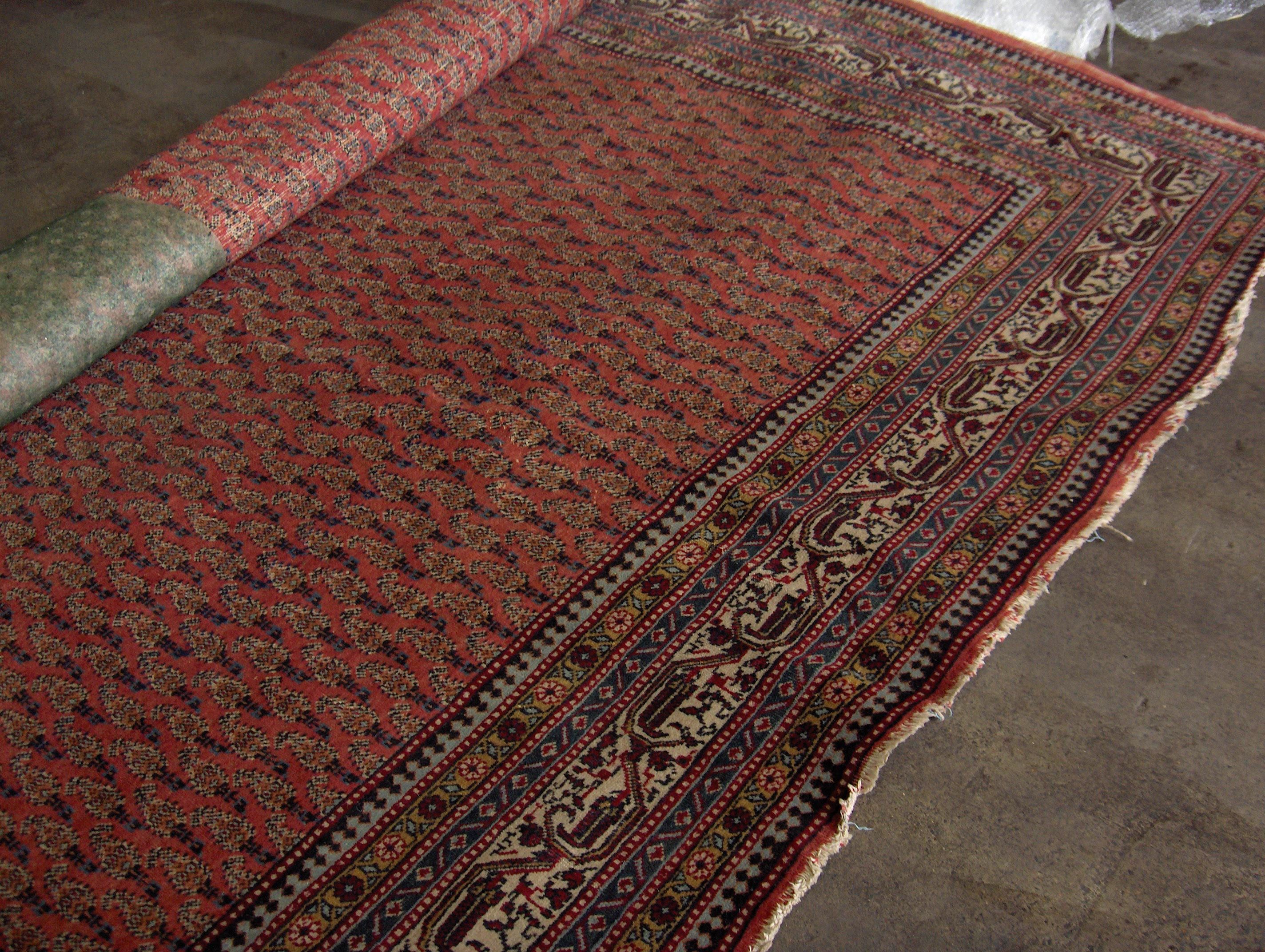 A Serabend carpet