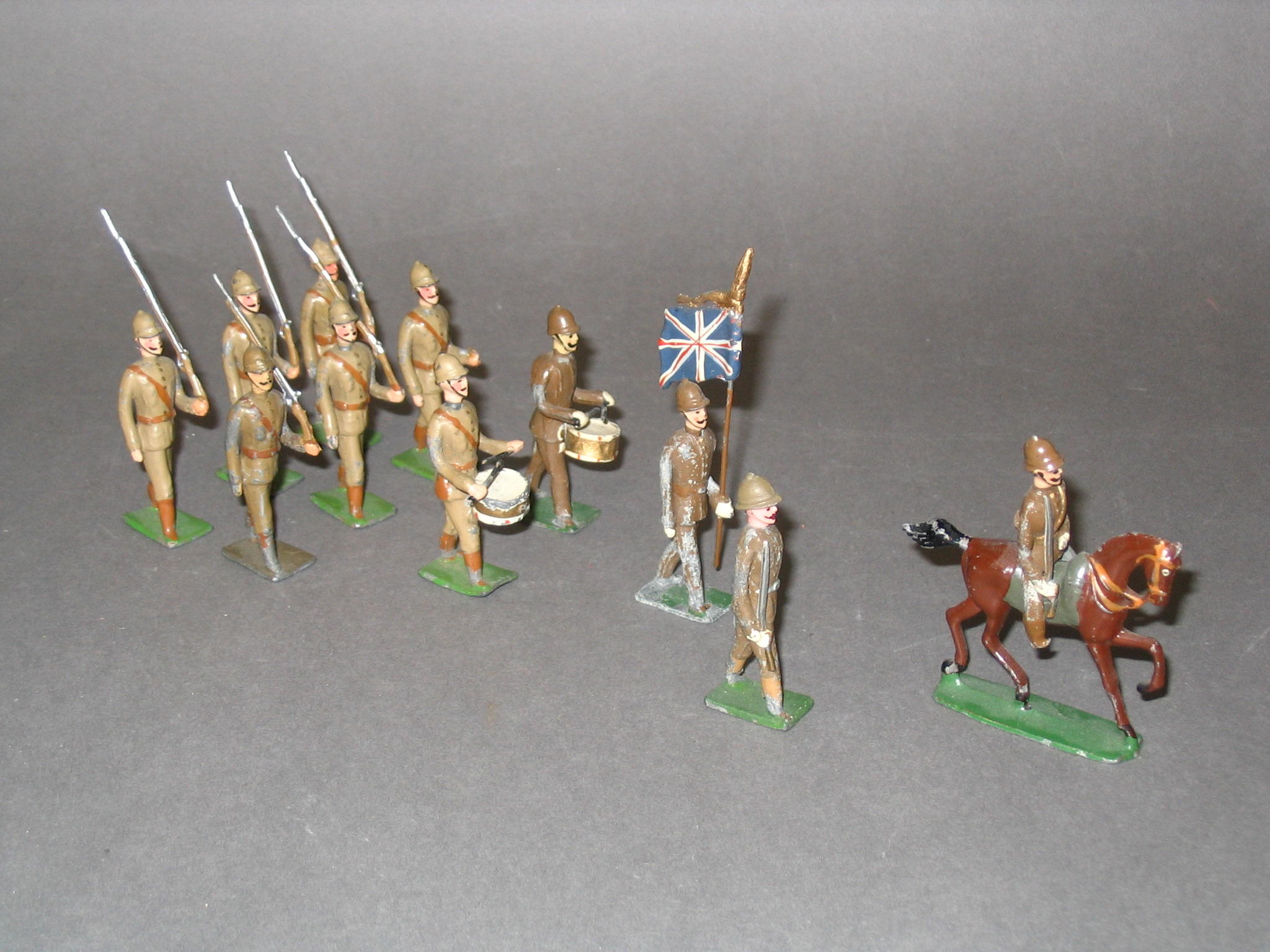Heyde No.2 size: British Infantry, Boer War, marching at the slope