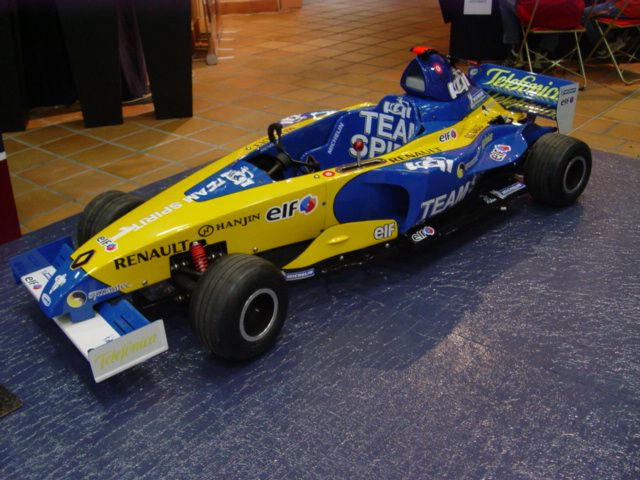 Bonhams Cars : A Formula Junior Benneton Renault child's motorised ...