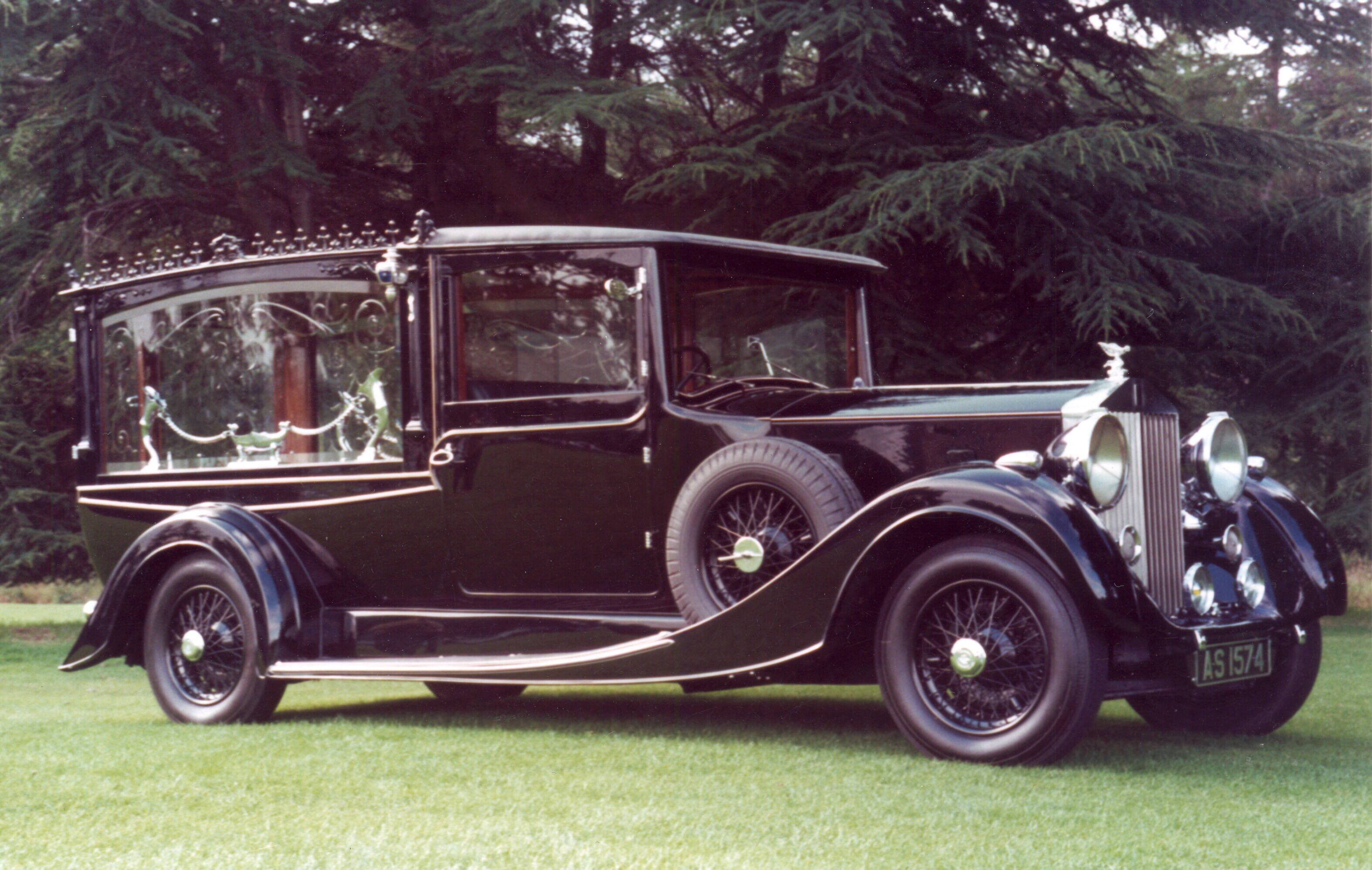 bonhams-cars-1939-rolls-royce-4-litre-wraith-hearse-chassis-no-wrb