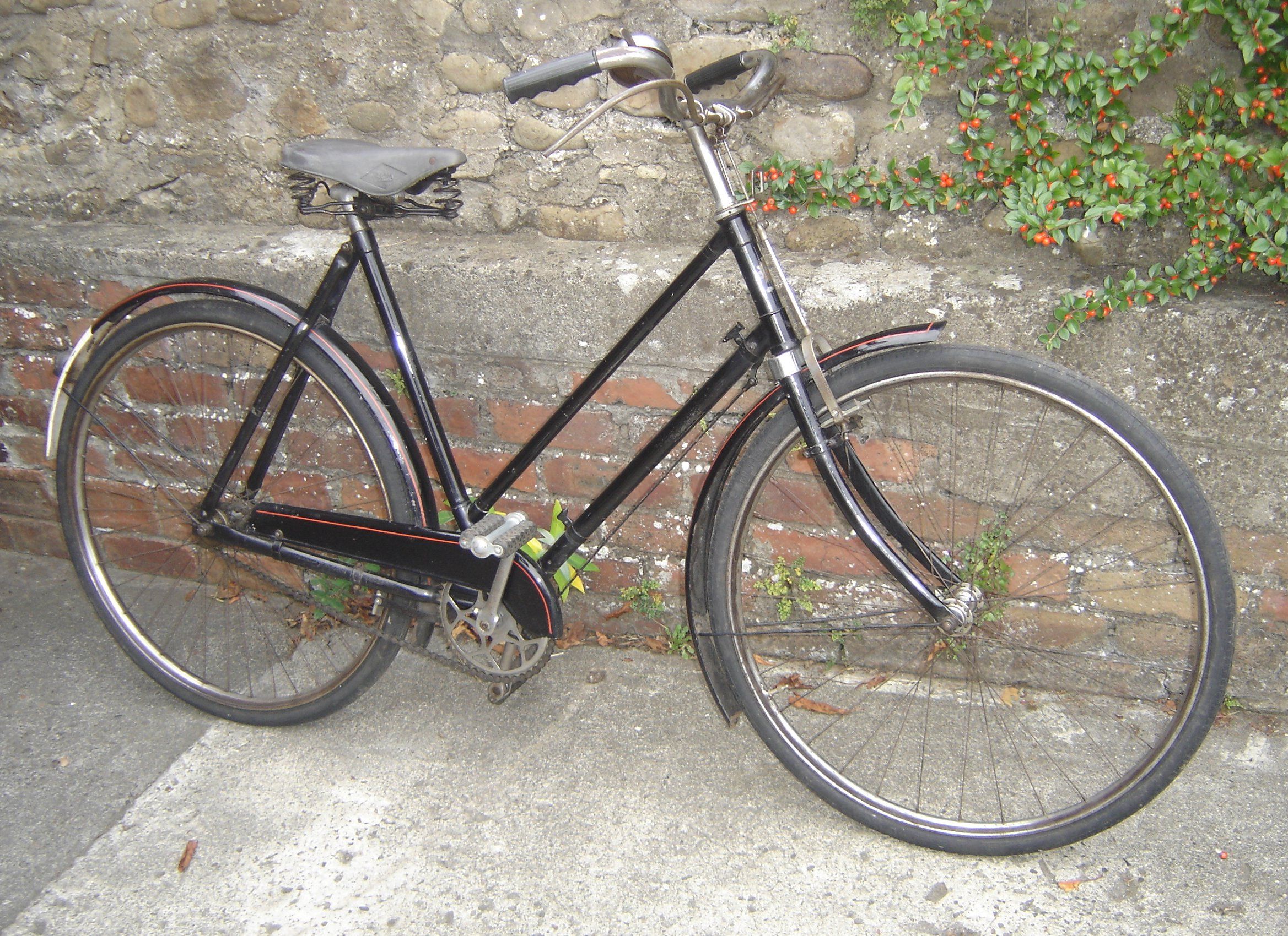 Bonhams Cars A ladies bicycle by E Hopper & Co, BartononHumber,