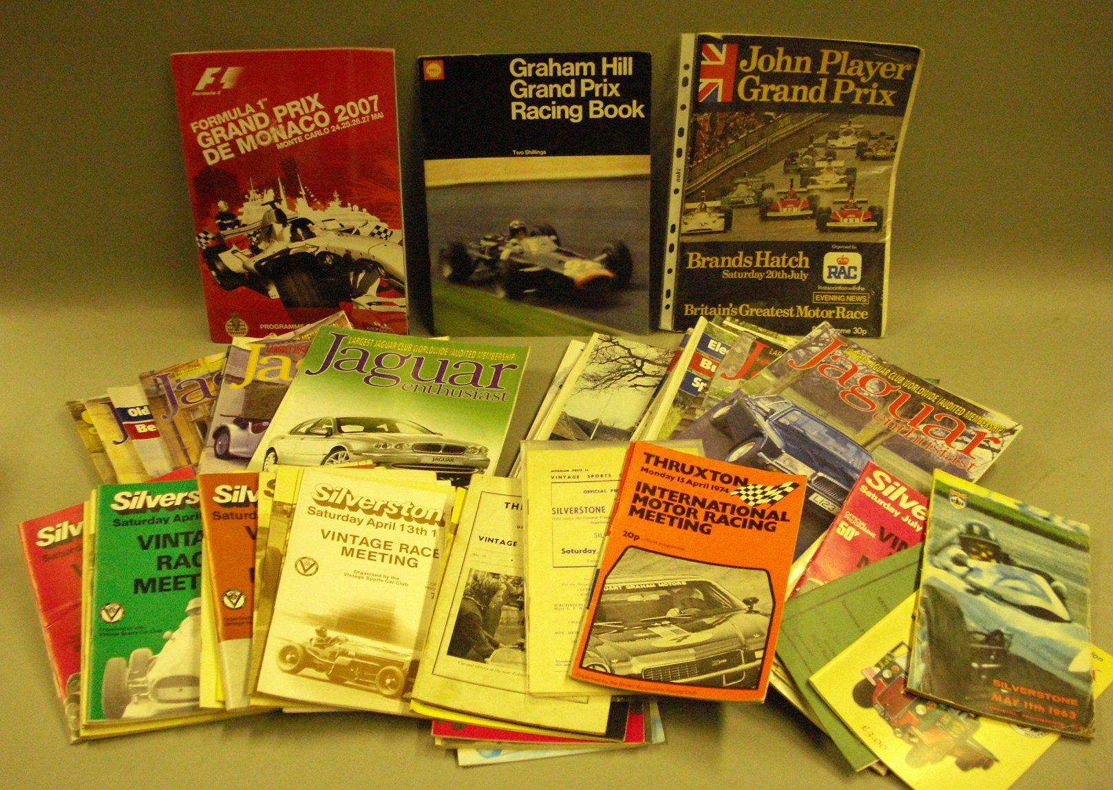 Bonhams Cars : Assorted motor racing programmes, periodicals and ephemera,