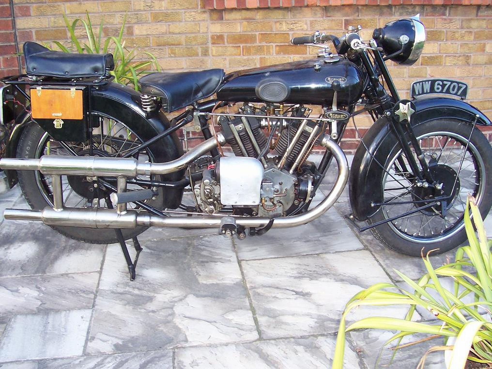 Bonhams Cars : 1928 Brough Superior Overhead 680 Frame no. 790 Engine ...