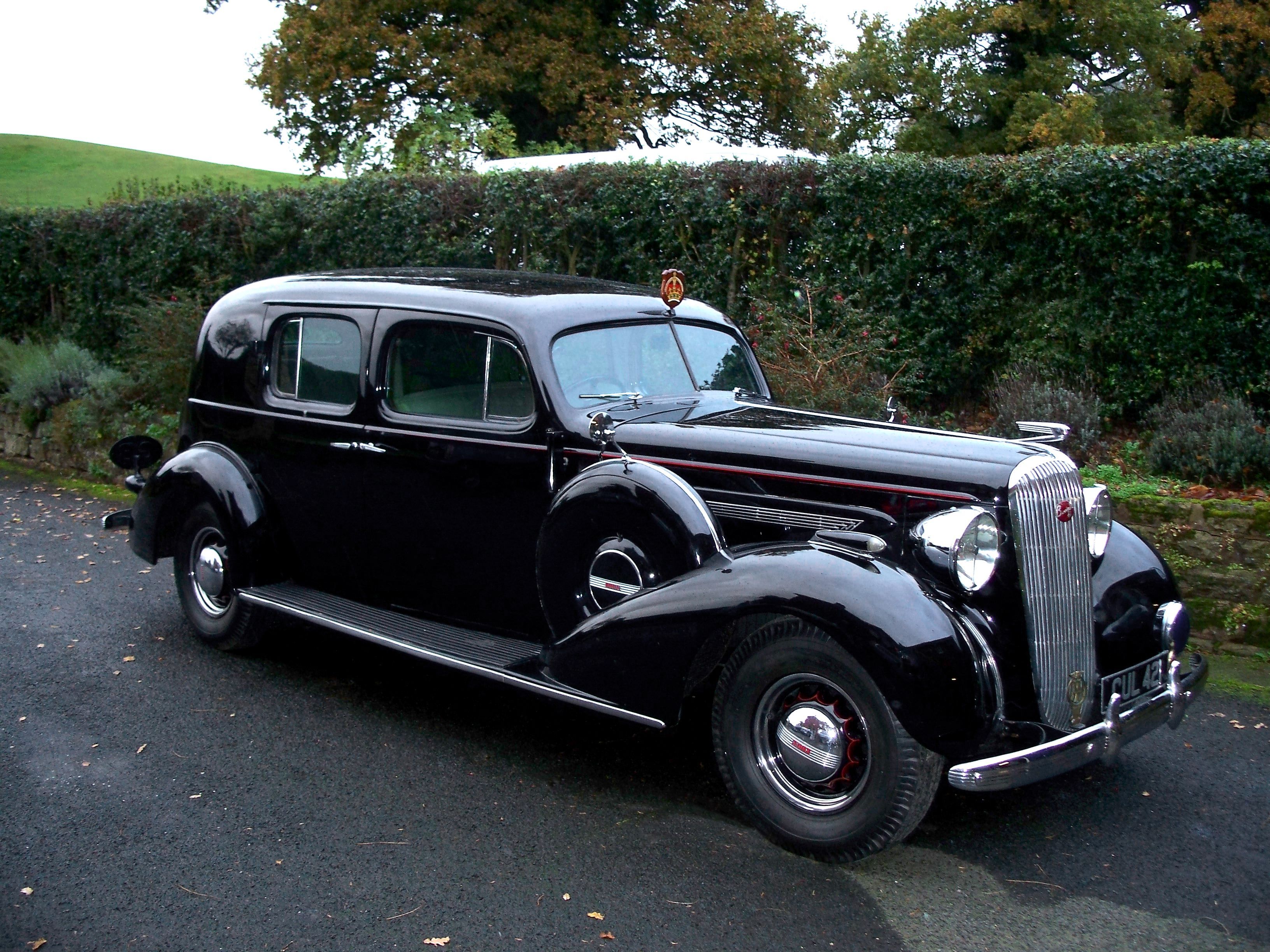 www.bonhams.com