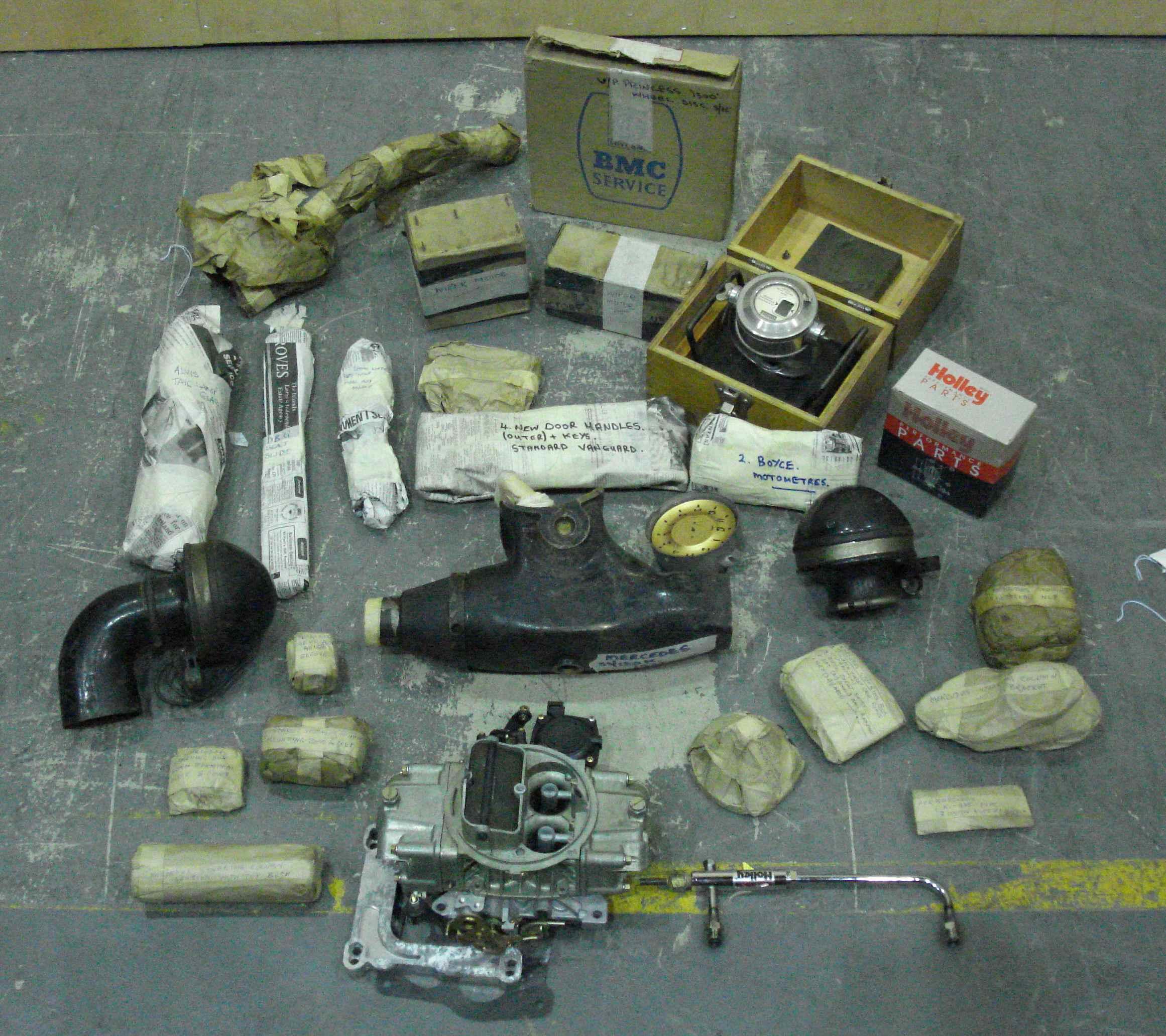 bonhams-cars-a-good-lot-of-mercedes-benz-33-180k-parts