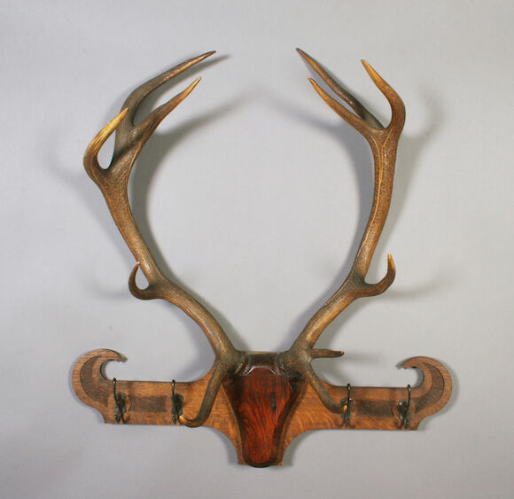 Bonhams : An Edwardian oak wall mounting coat rack