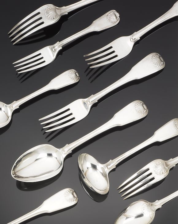 Bonhams : A George IV silver Fiddle, Thread and Shell pattern table ...
