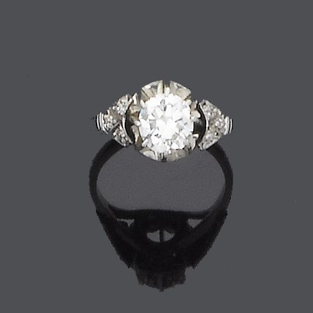 A diamond single-stone ring
