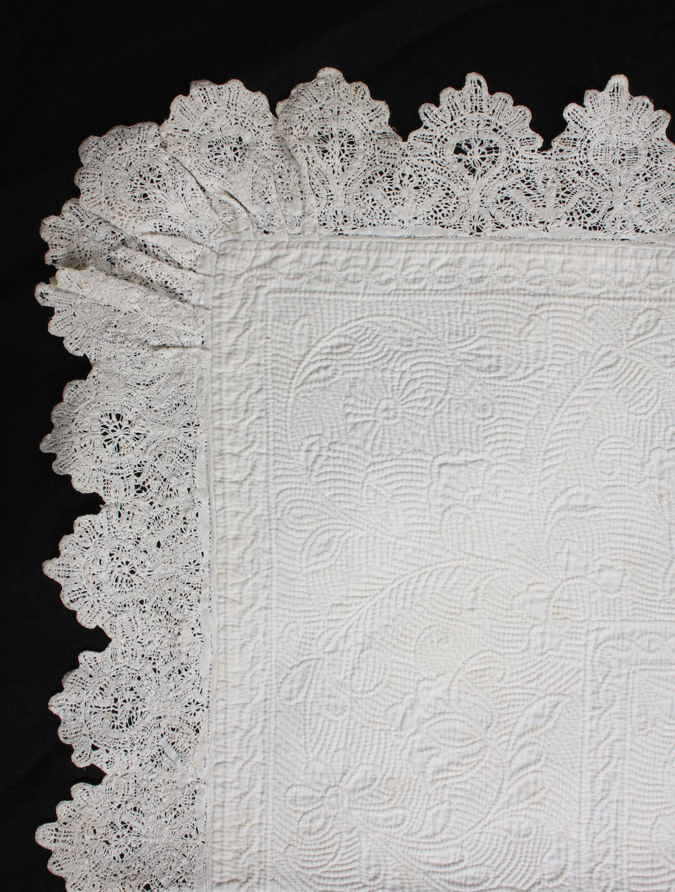 Bonhams : A 17th century wholecloth white quilt