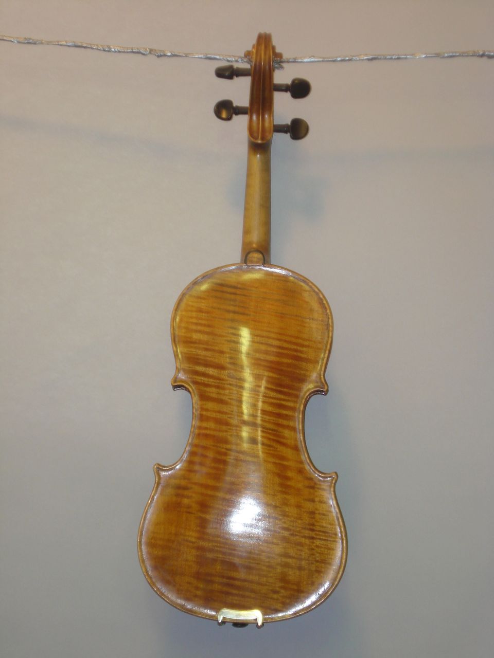 Bonhams An English Violin by William Robinson, 1944