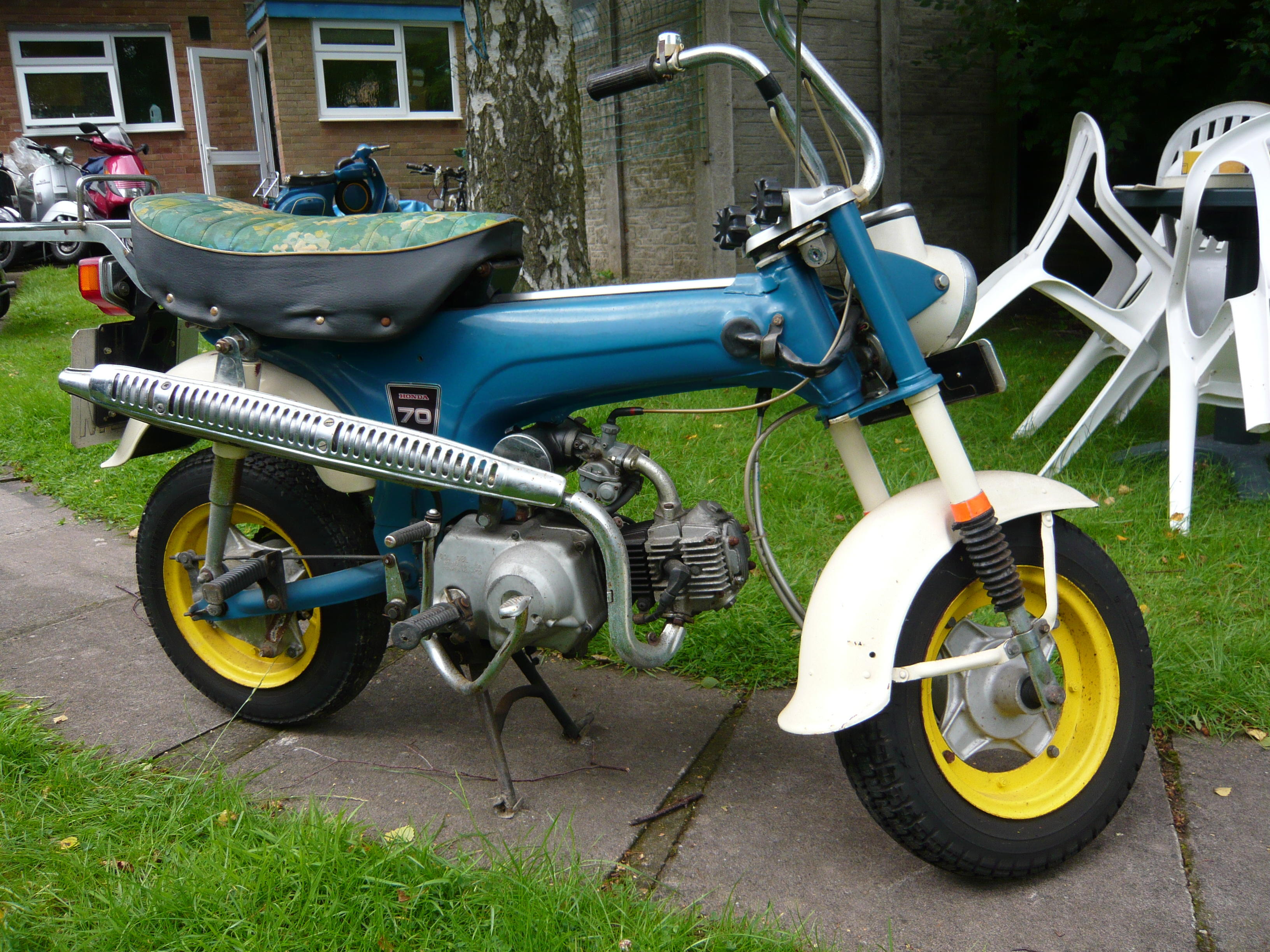絶版希少 Dax HONDA ST70 未組立 ＆ Vintage bike 絶版希少 Dax HONDA ST70 未組立 ＆ Vintage bike Iconic