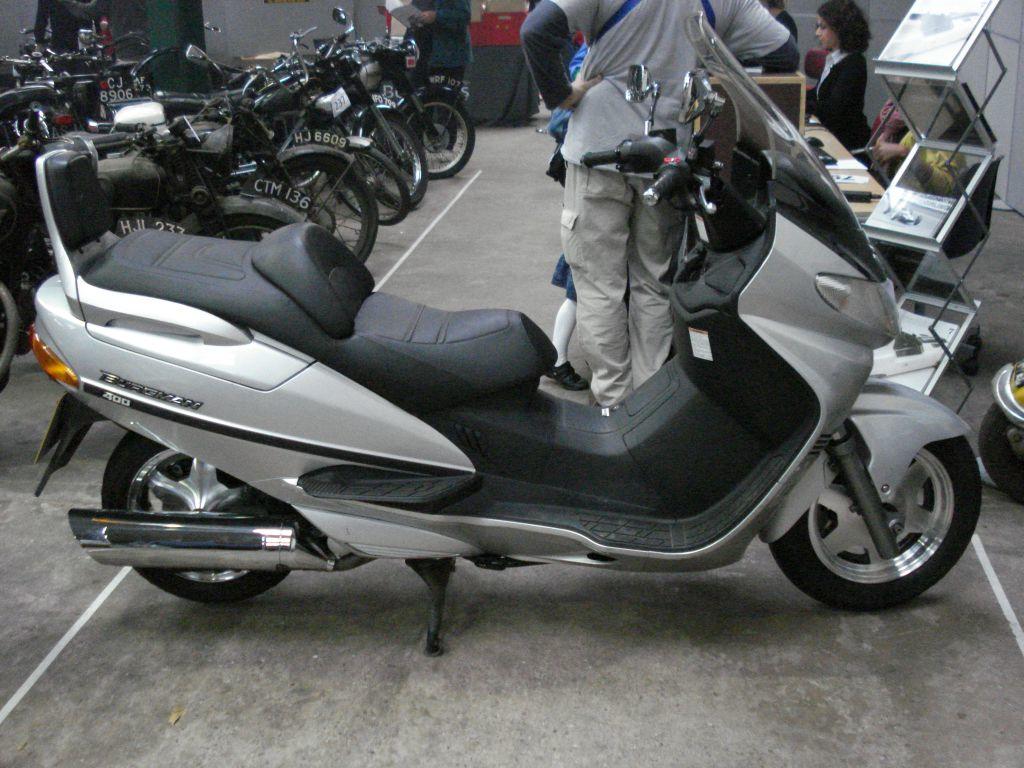 Bonhams Cars : 1999 Suzuki 398cc Burgman AN 400X Frame no. JS1 ...