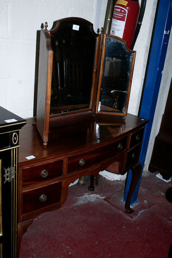 Dressing Table Repoduction Bonhams : A reproduction early 18th Century style mahogany bowfront ...