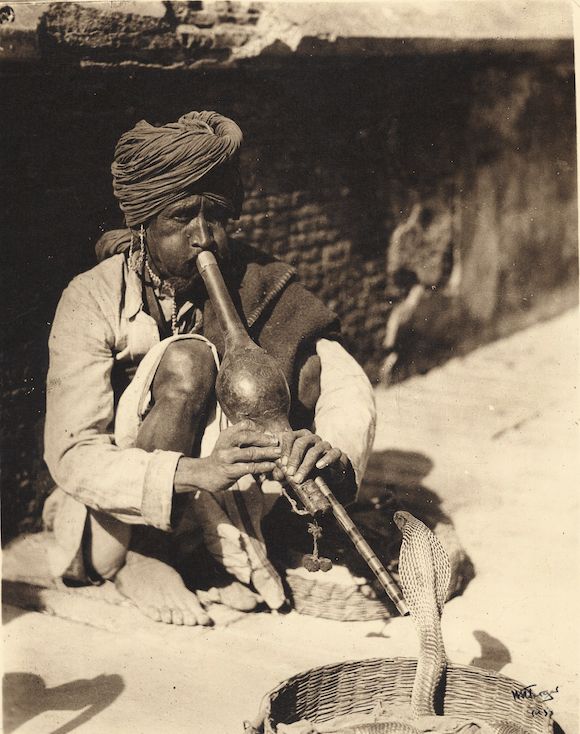 Bonhams : FERGER (H. R.) Nine portraits and views of India, 1940s