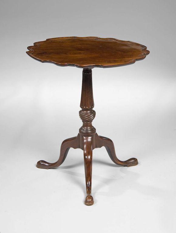 Bonhams : A mahogany pie crust occasional table