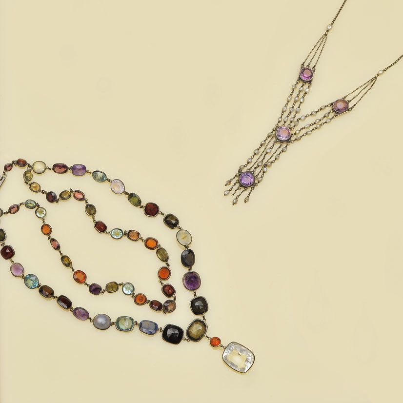 A multi gem set necklace (2)
