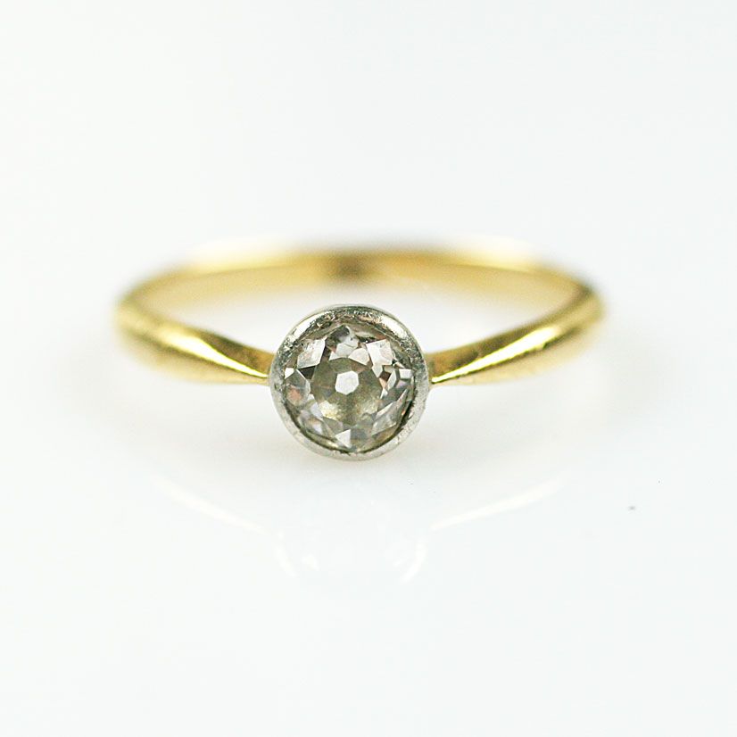 A single stone diamond ring