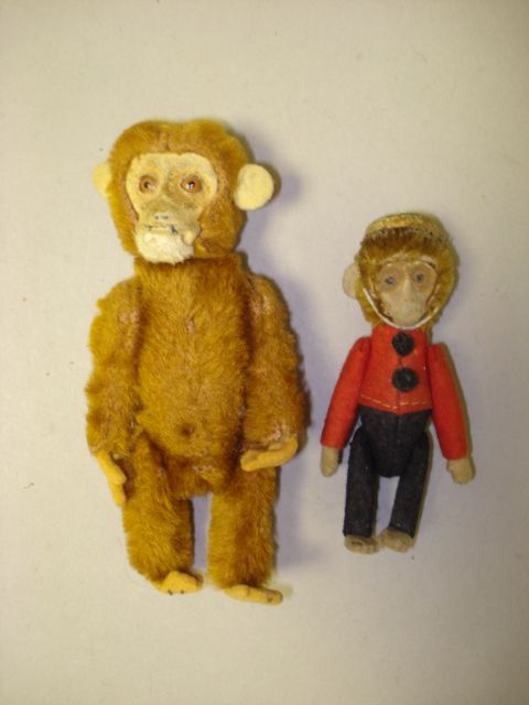 Schuco monkey scent bottle