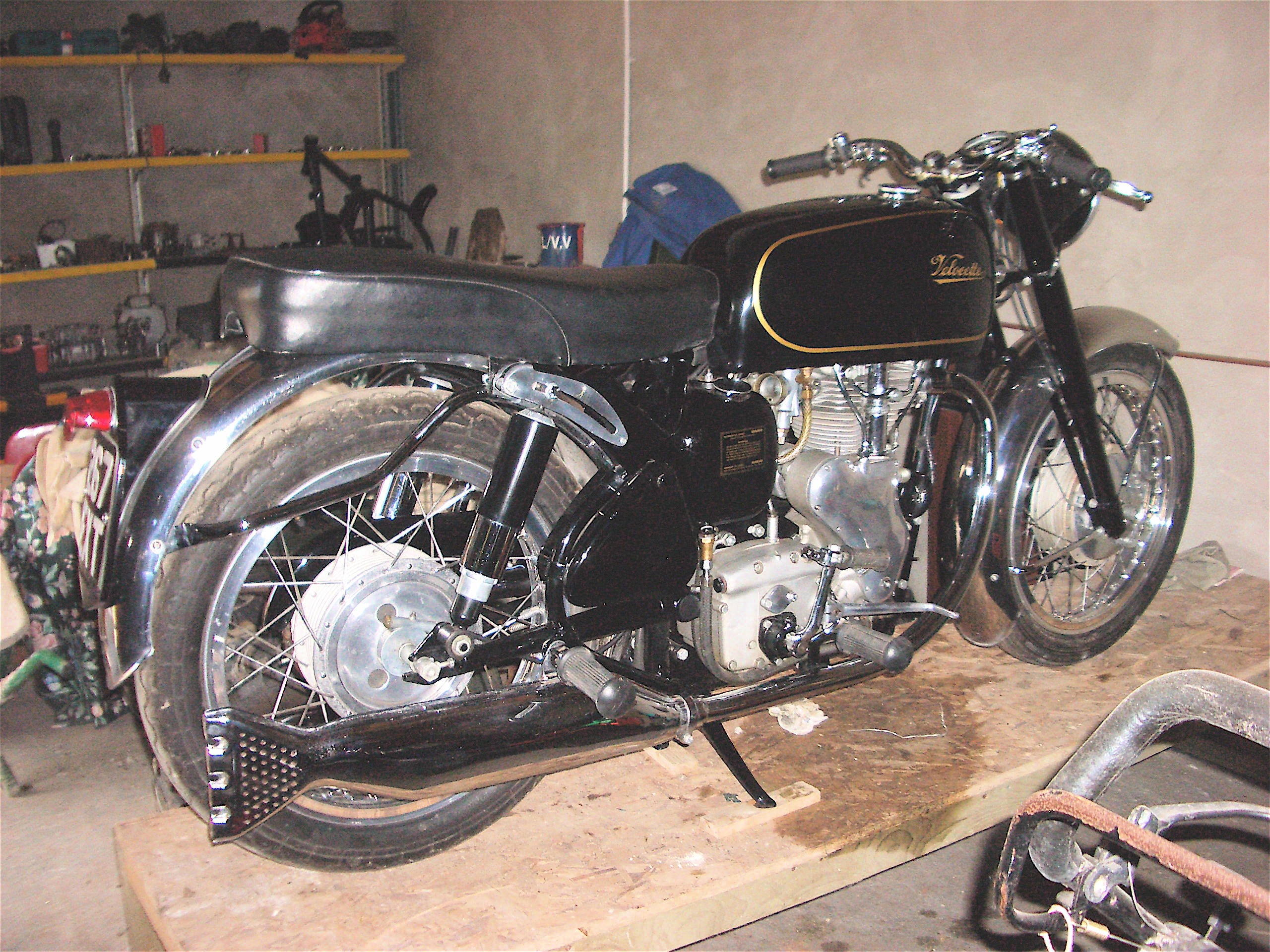 Bonhams Cars : 1962 Velocette 349cc Viper Frame no. RS 17665 Engine no ...