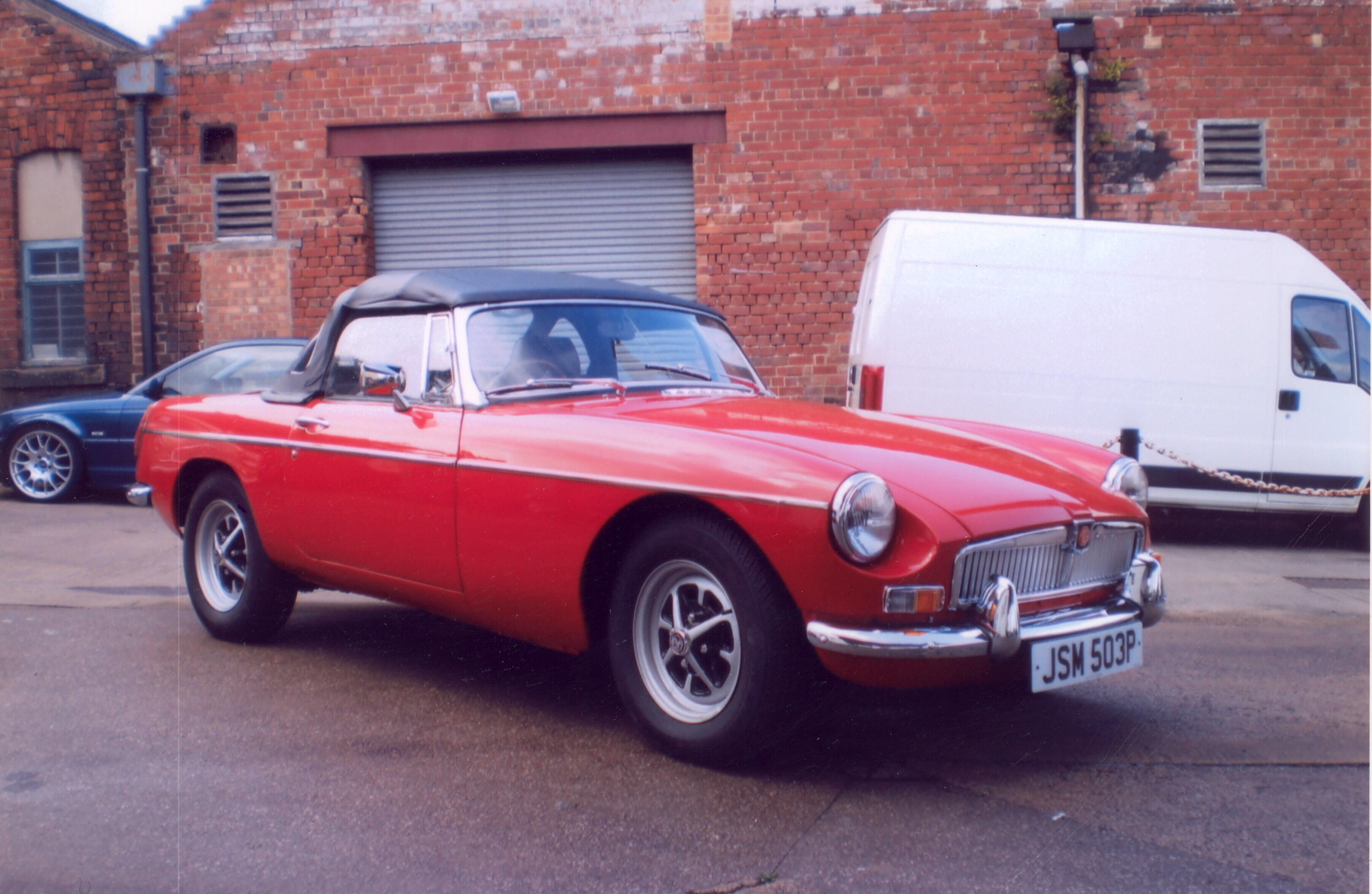 bonhams-cars-1975-mgb-roadster-chassis-no-ghn5-378744g-engine-no-5627