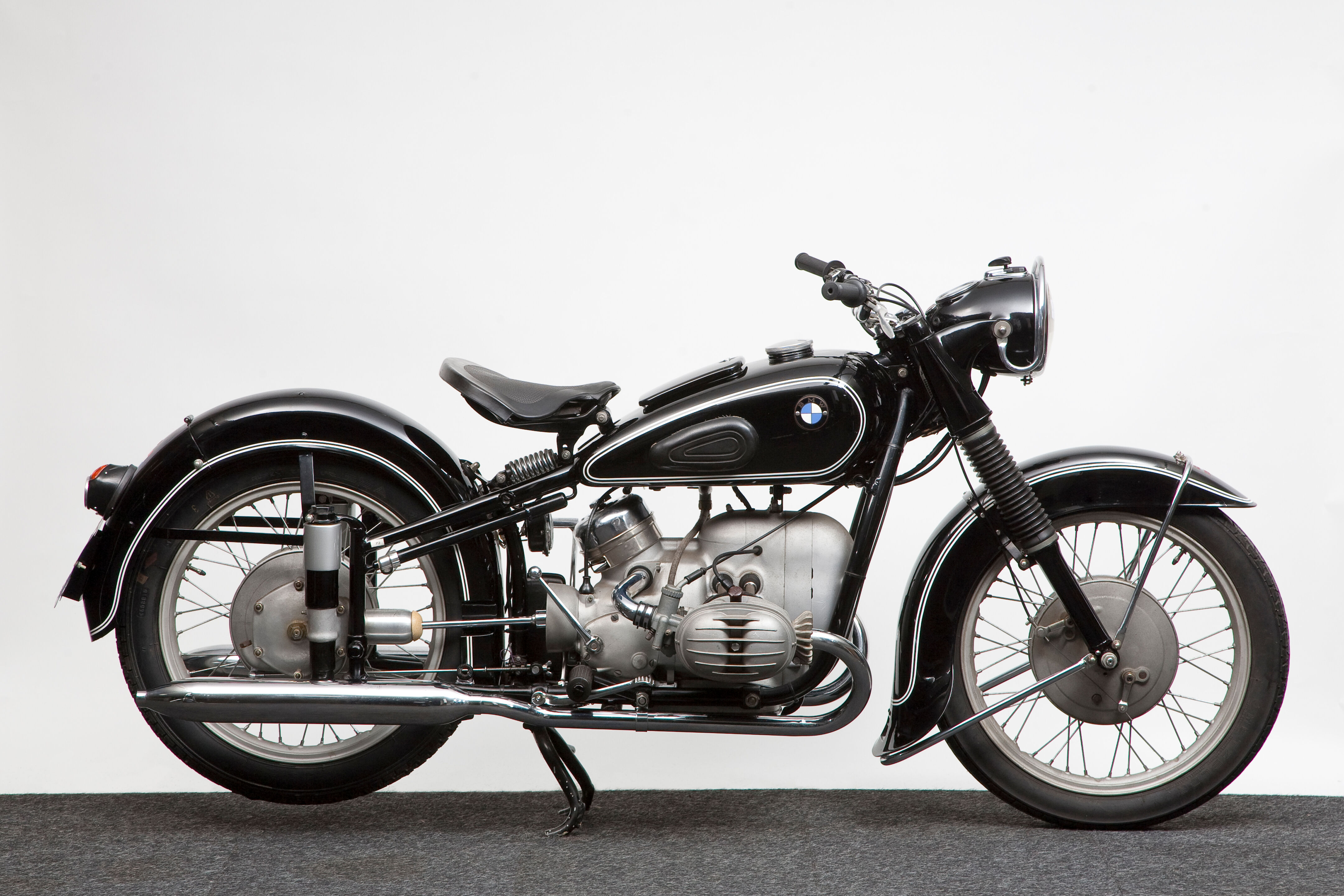 Bonhams Cars : 1954 BMW 494cc R67/2 Frame no. 616162 Engine no. 616162