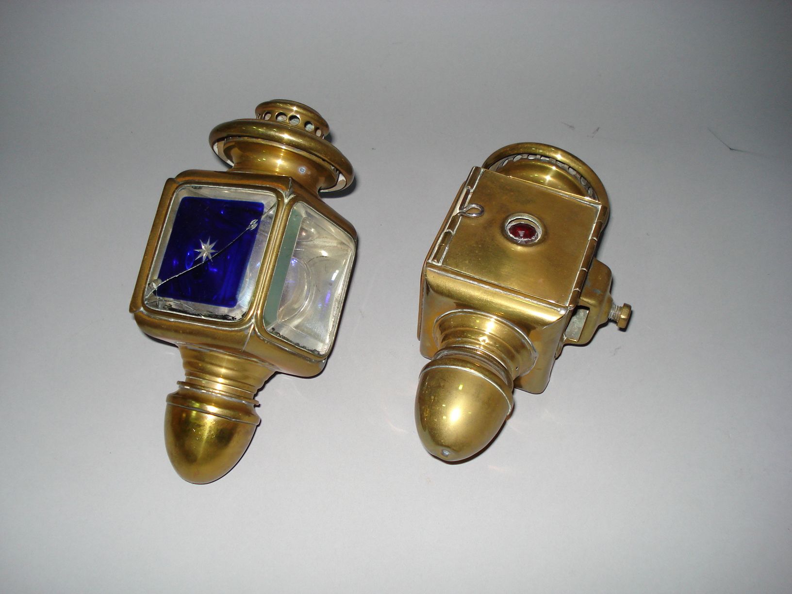 Bonhams Cars : A small pair of brass opera lamps, French, circa 1910,