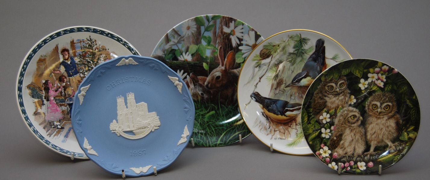 Three Wedgwood limited edition Bradford auctions & price archive