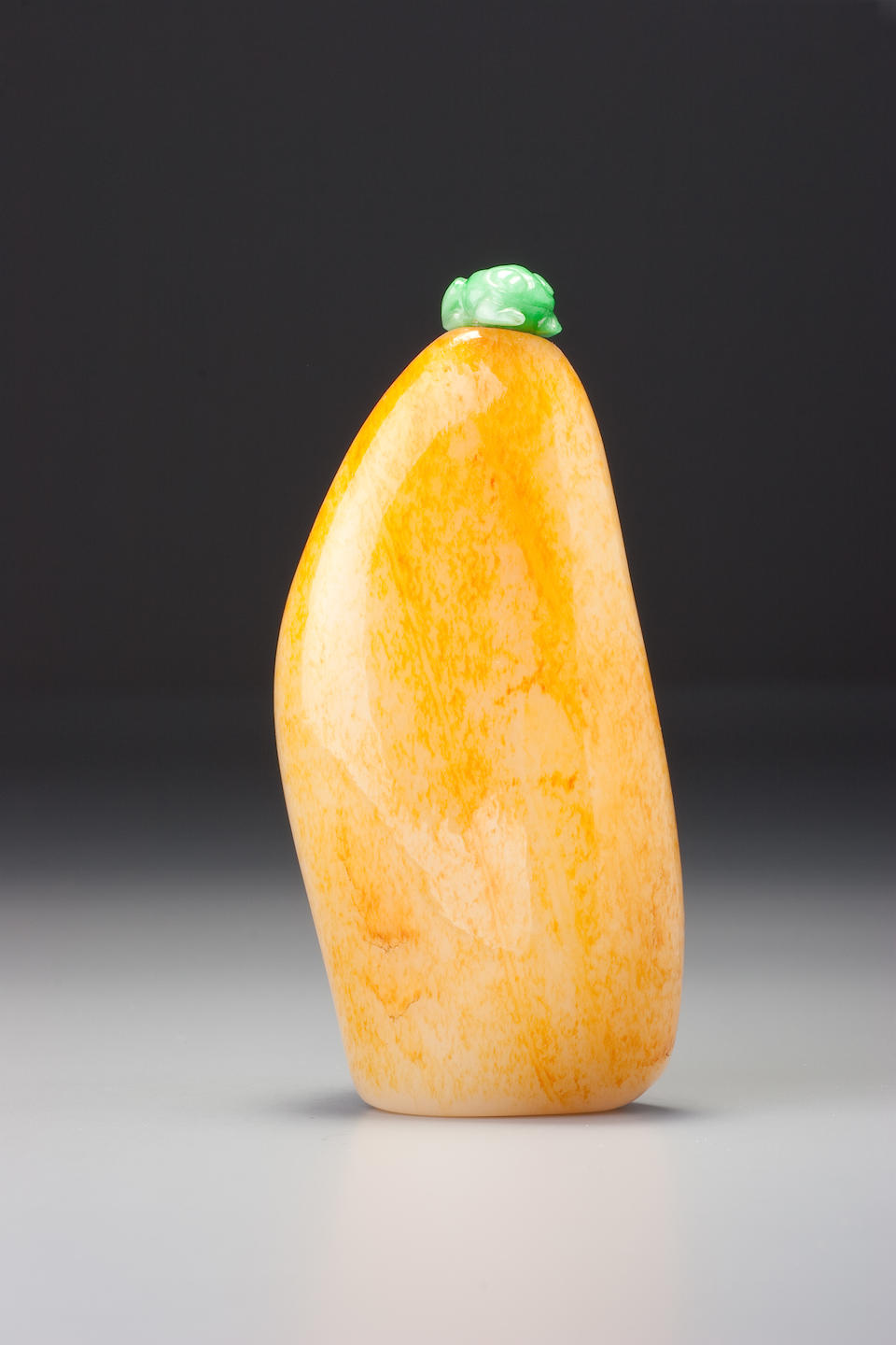 Bonhams A Nephrite Pebble Material Snuff Bottle 1730 1860