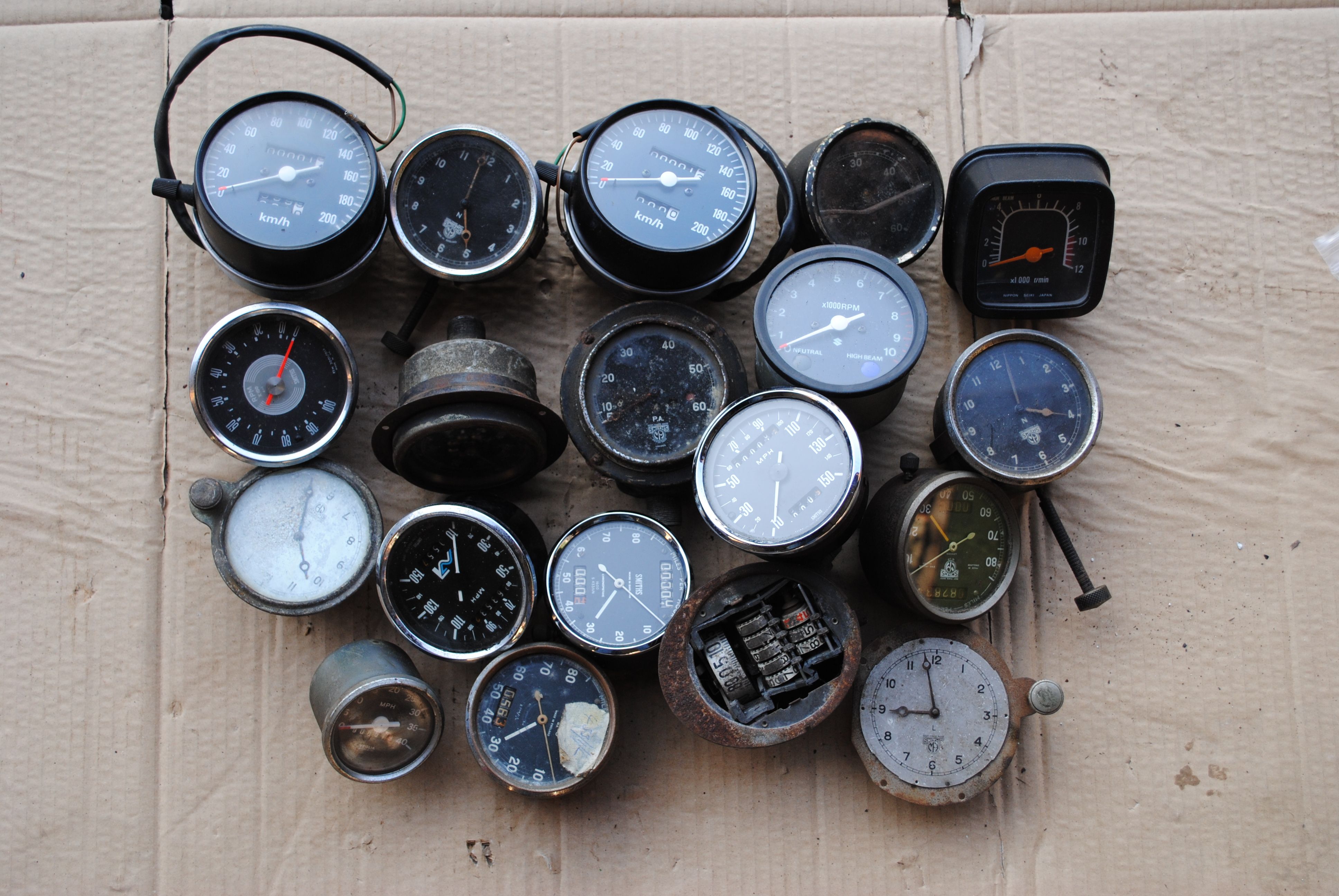 Bonhams Cars : A quantity of speedometers and rev counters,