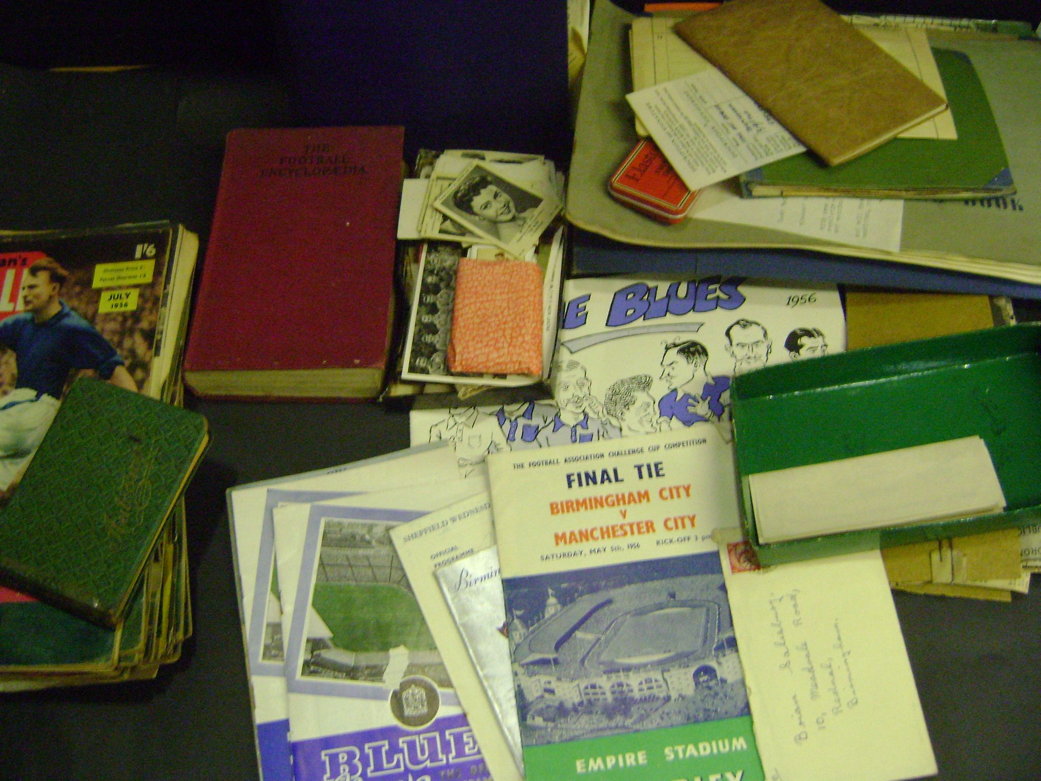 Manchester United Football Memorabilia auctions & price archive