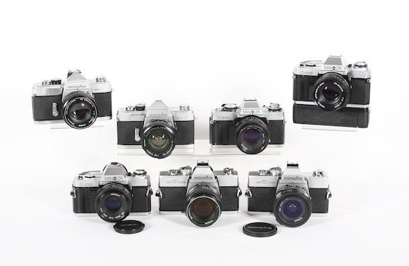 Bonhams : Minolta cameras and lenses qty