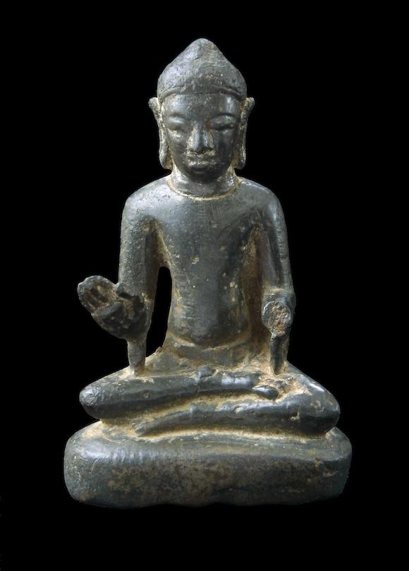 Bonhams : A fine Burmese bronze seated Buddha 8th/9th century, Pyu Kingdom