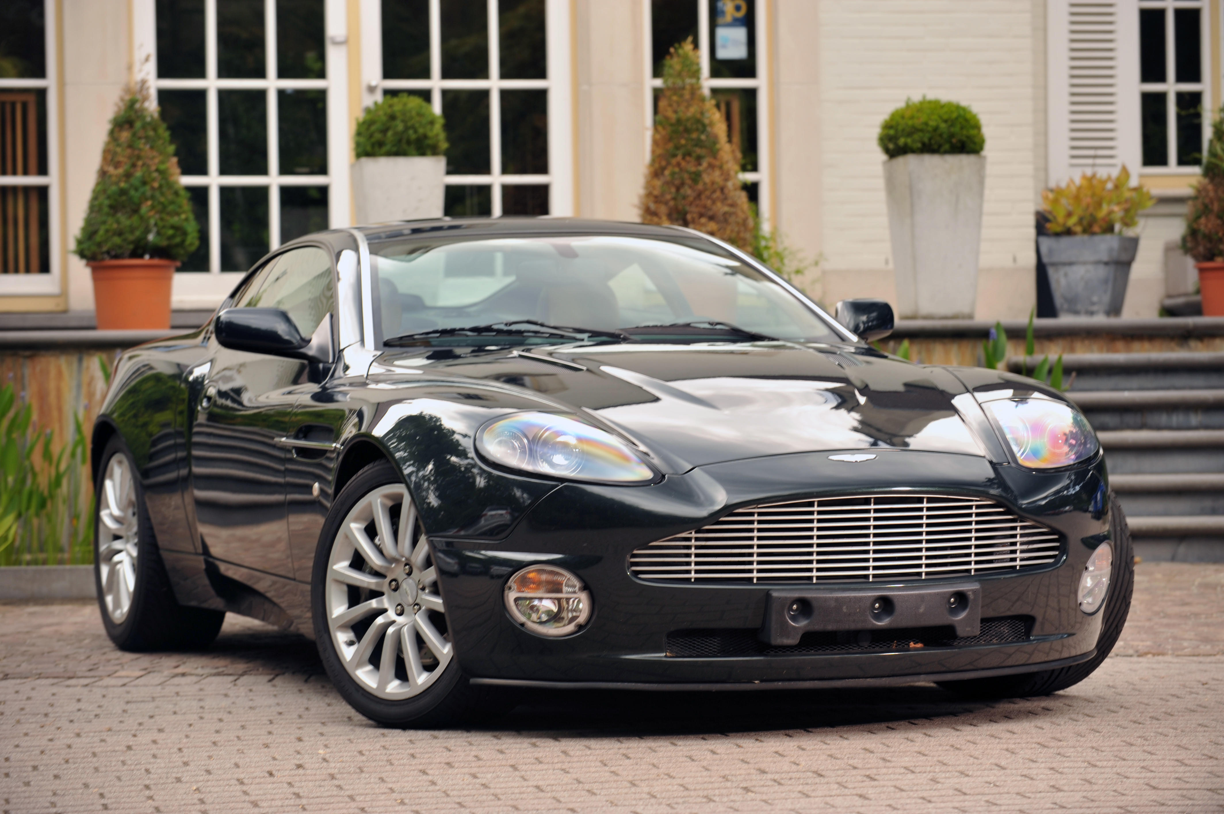 One owner, 45,485 kilometres from new 2003 Aston Martin Vanquish Coupé...