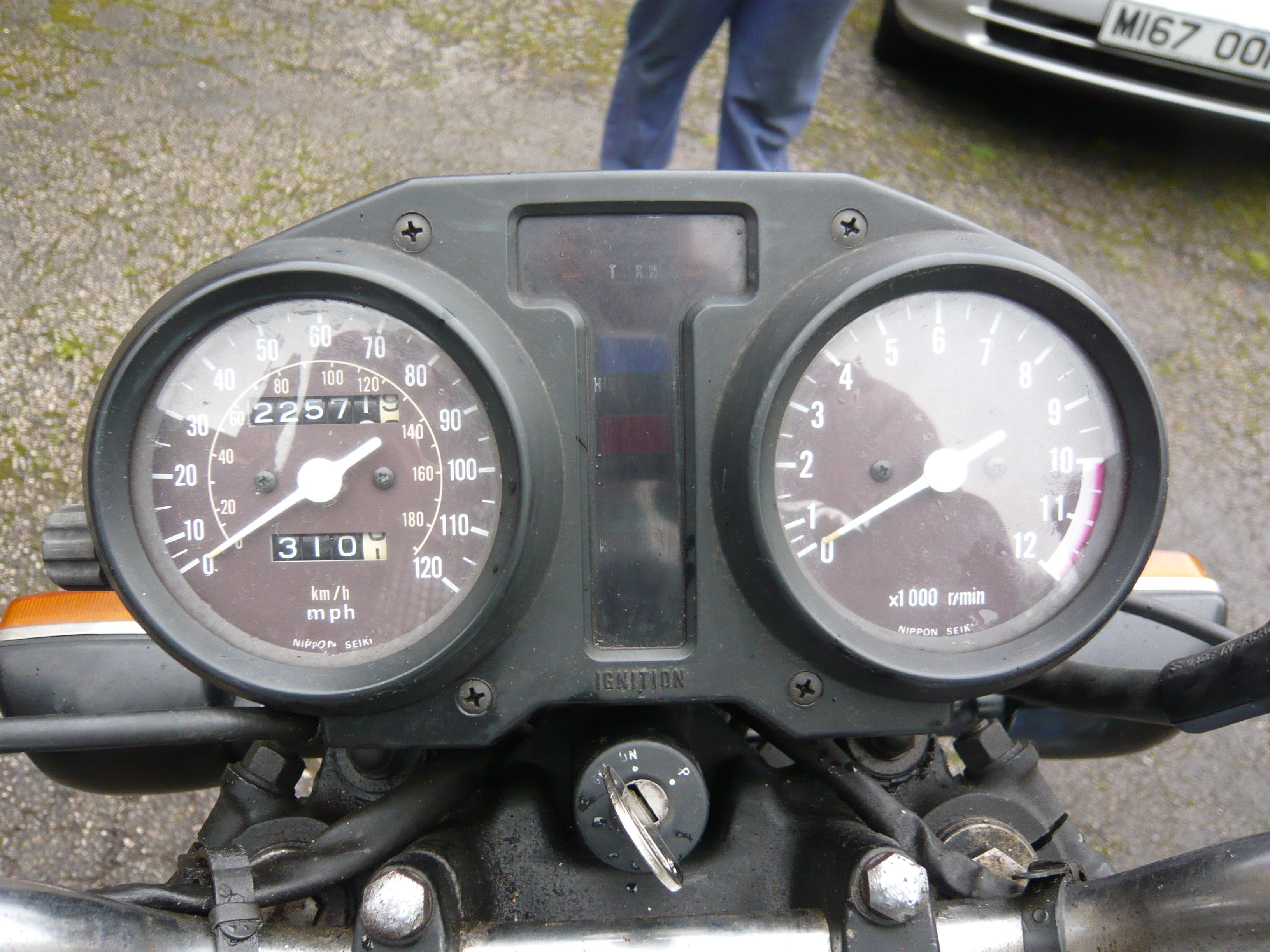 Bonhams Cars : 1982 Suzuki GSX250E Frame no. GSX 25X OO517300