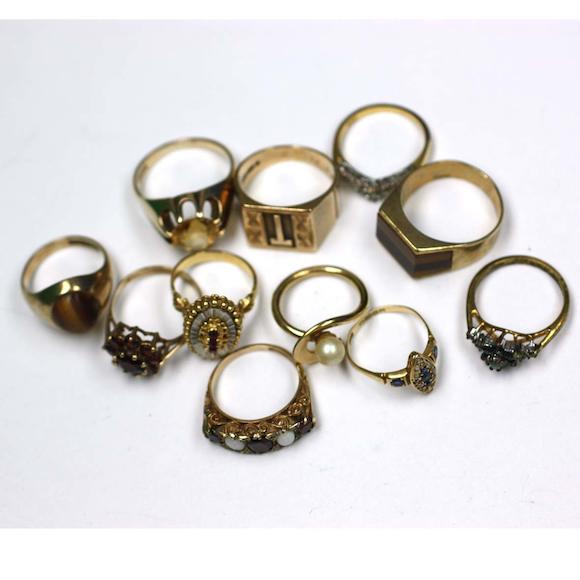 Bonhams : Eleven dress rings, (11)