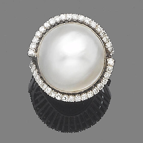 Bonhams : A cultured mabé pearl and diamond dress ring