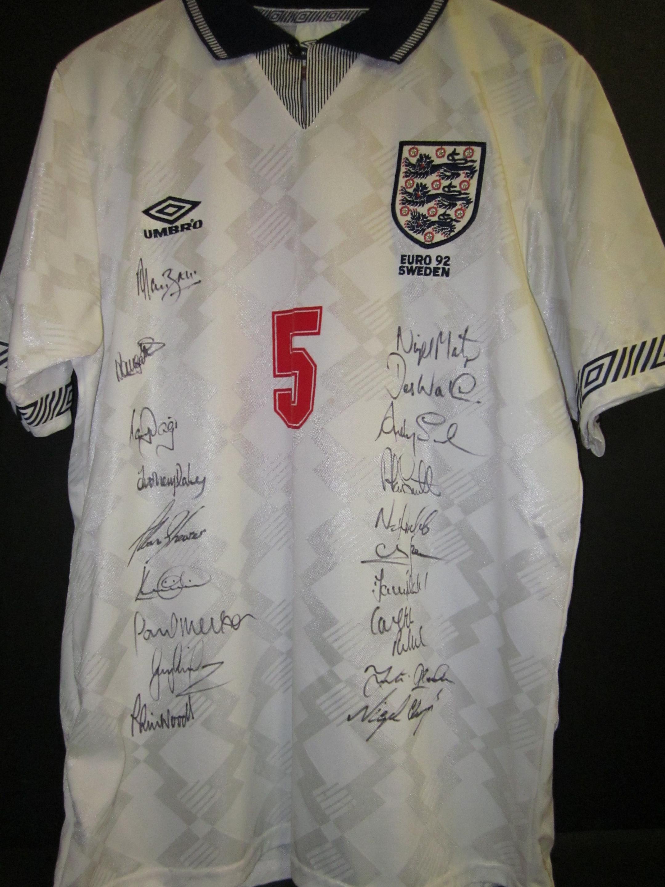 2004 Signed UEFA Euro England Jersey Kit Shirt Autographed x17