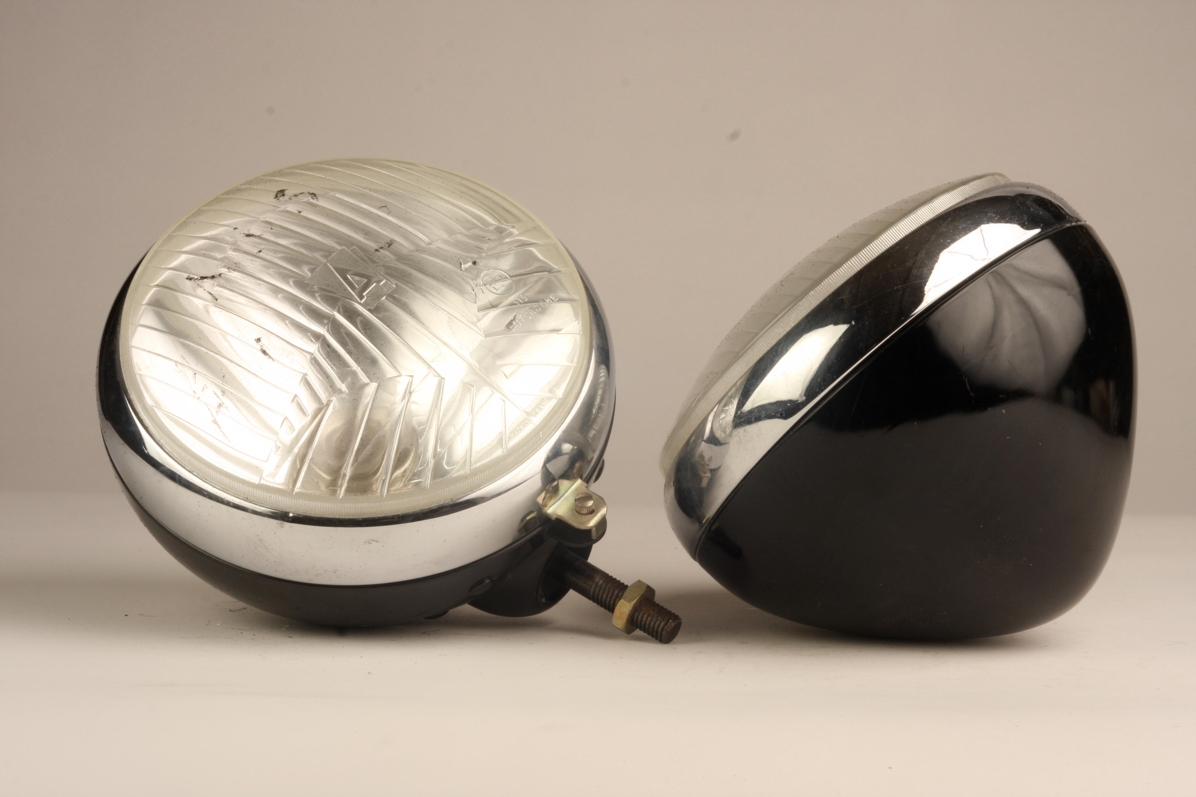 A pair of Autoroche electric headlamps,