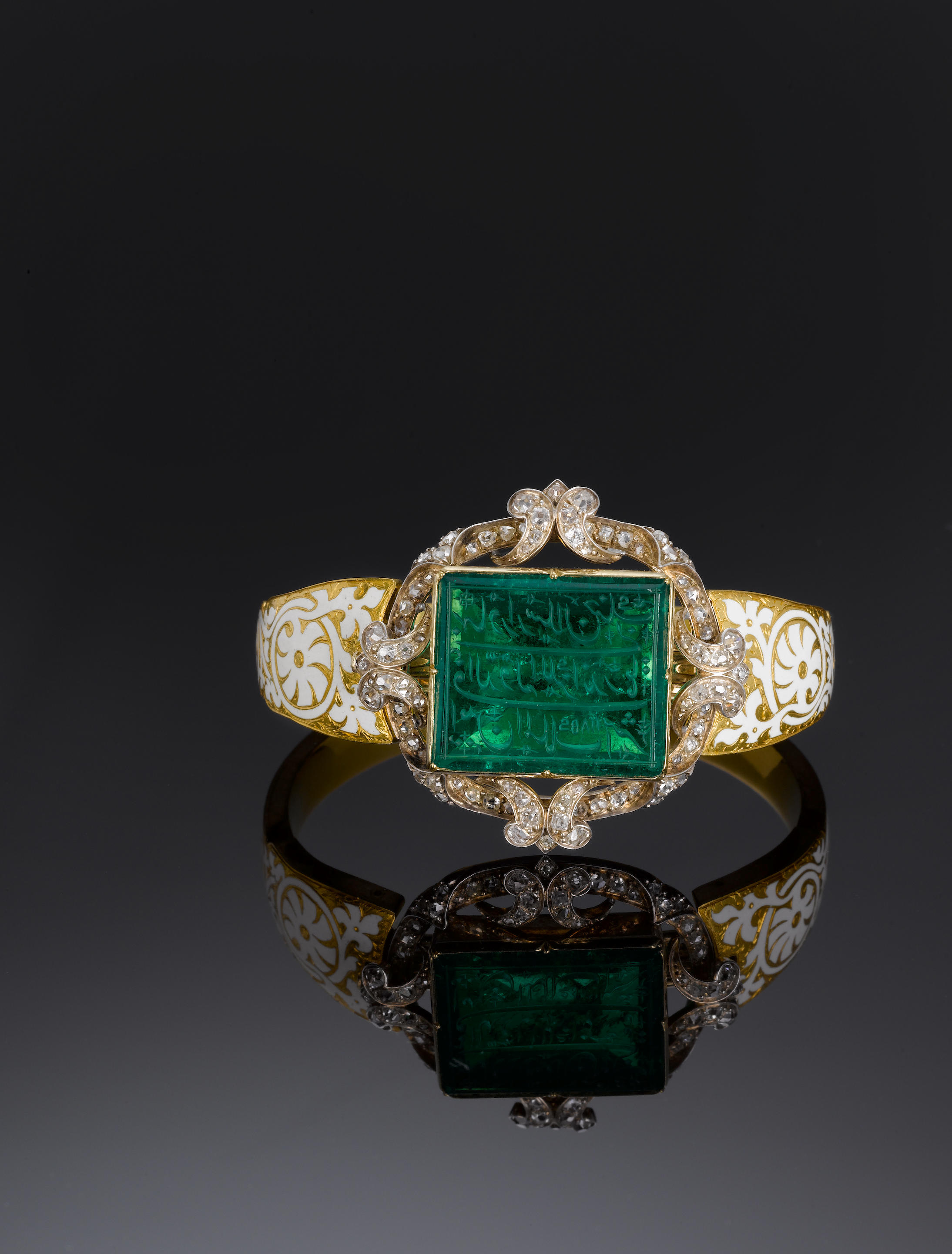 демантоид камень зеленый гранат. старинное название изумруда. изумруд необработанный. изумруды элизабет тейлор. замбийский изумруд.