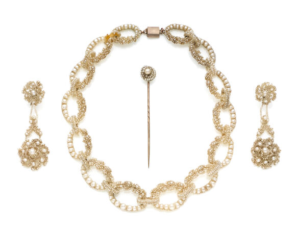 Bonhams : An early 19th century pearl and seed pearl suite (4 ...