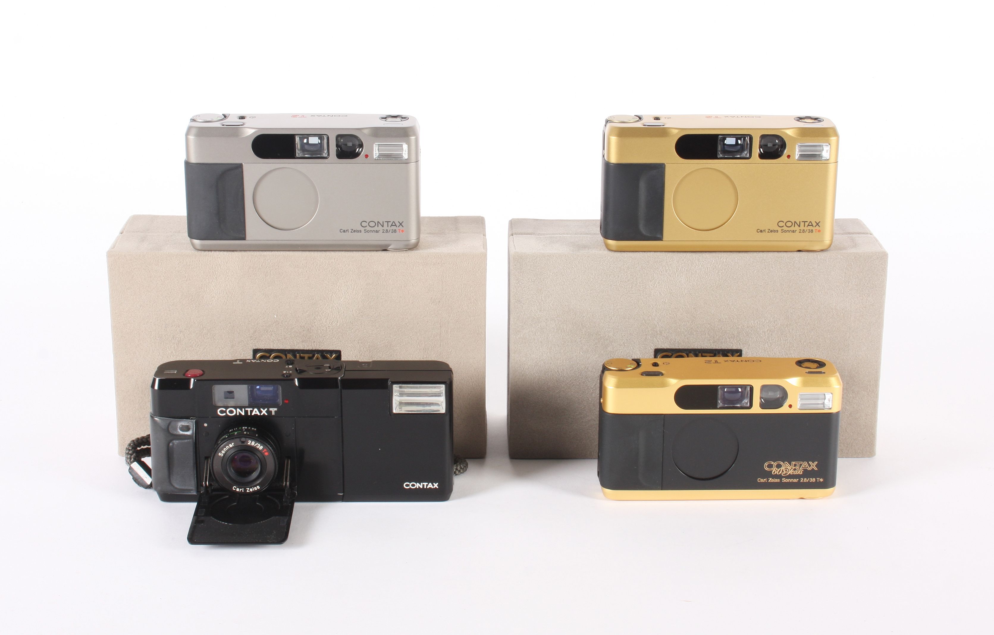 CONTAX T2 ゴールド Carl Zeiss Sonnar #1132 s-l400.jpg