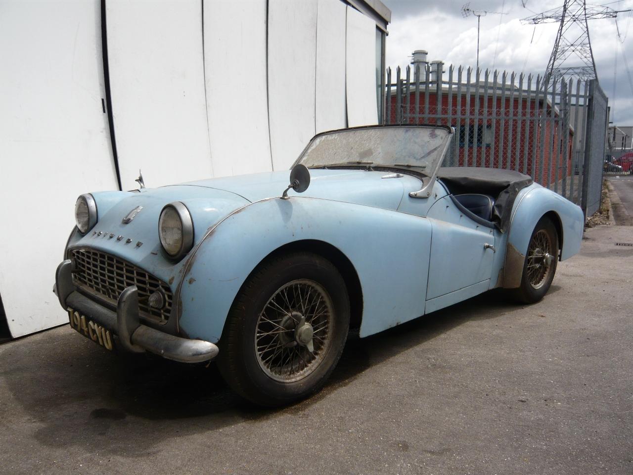 1960 triumph tr3a roadster