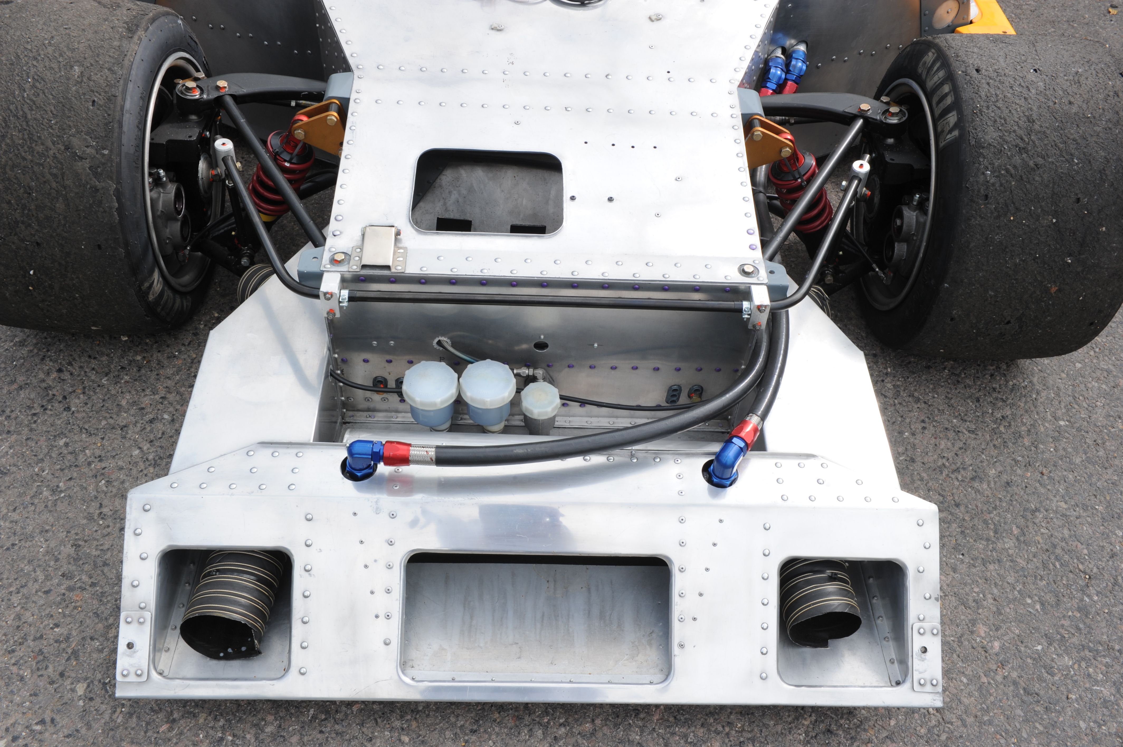 『希少』COBRA LOLA CHASSIS Bonhams Cars : The ex-Jo Bonnier, Gérard Larrousse,1972 Lola T290