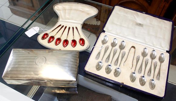 Bonhams : A set of twelve silver teaspoons and matching tongs,decorated ...