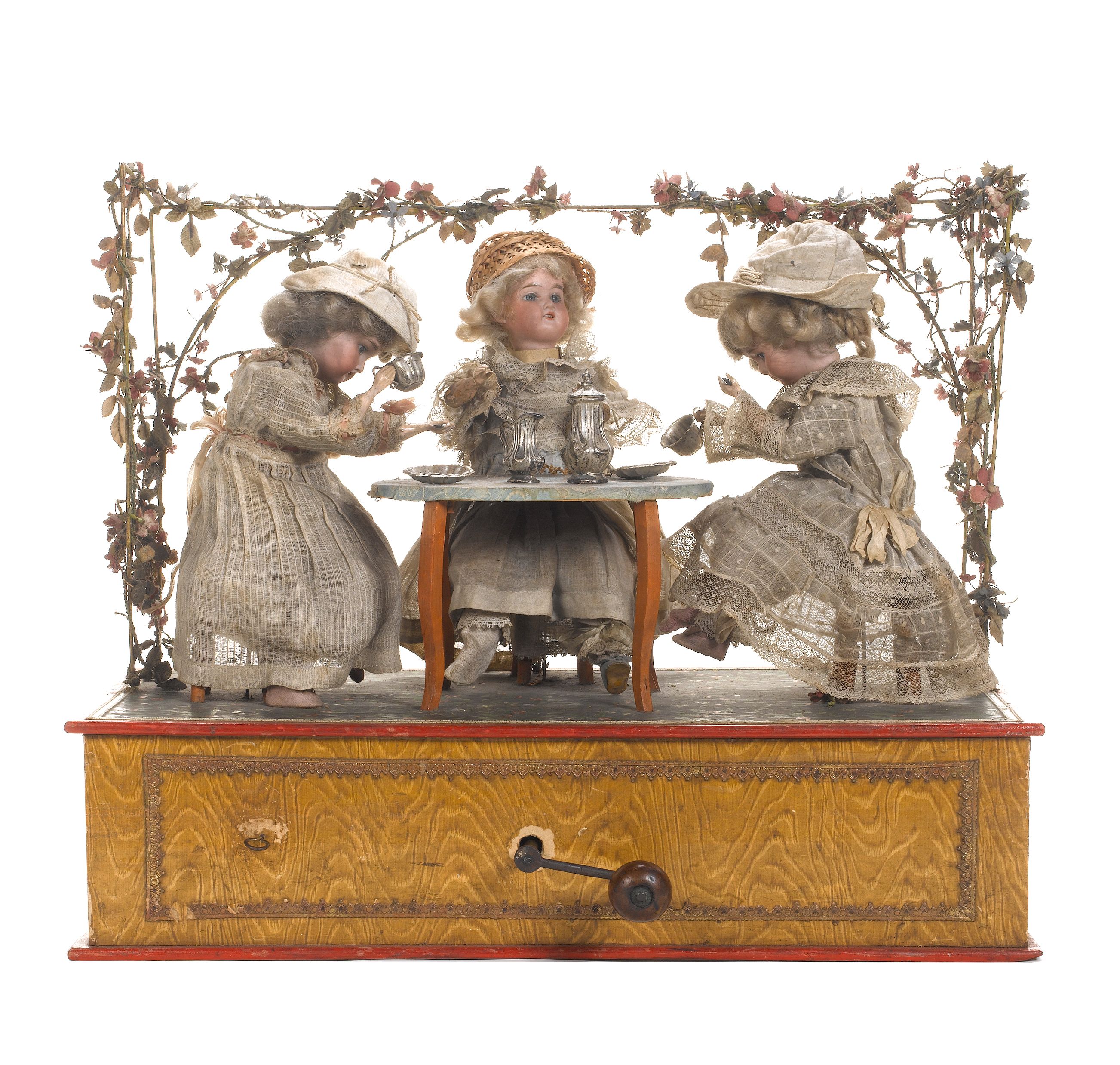 Bonhams : Manivelle musical tea party automata in original box