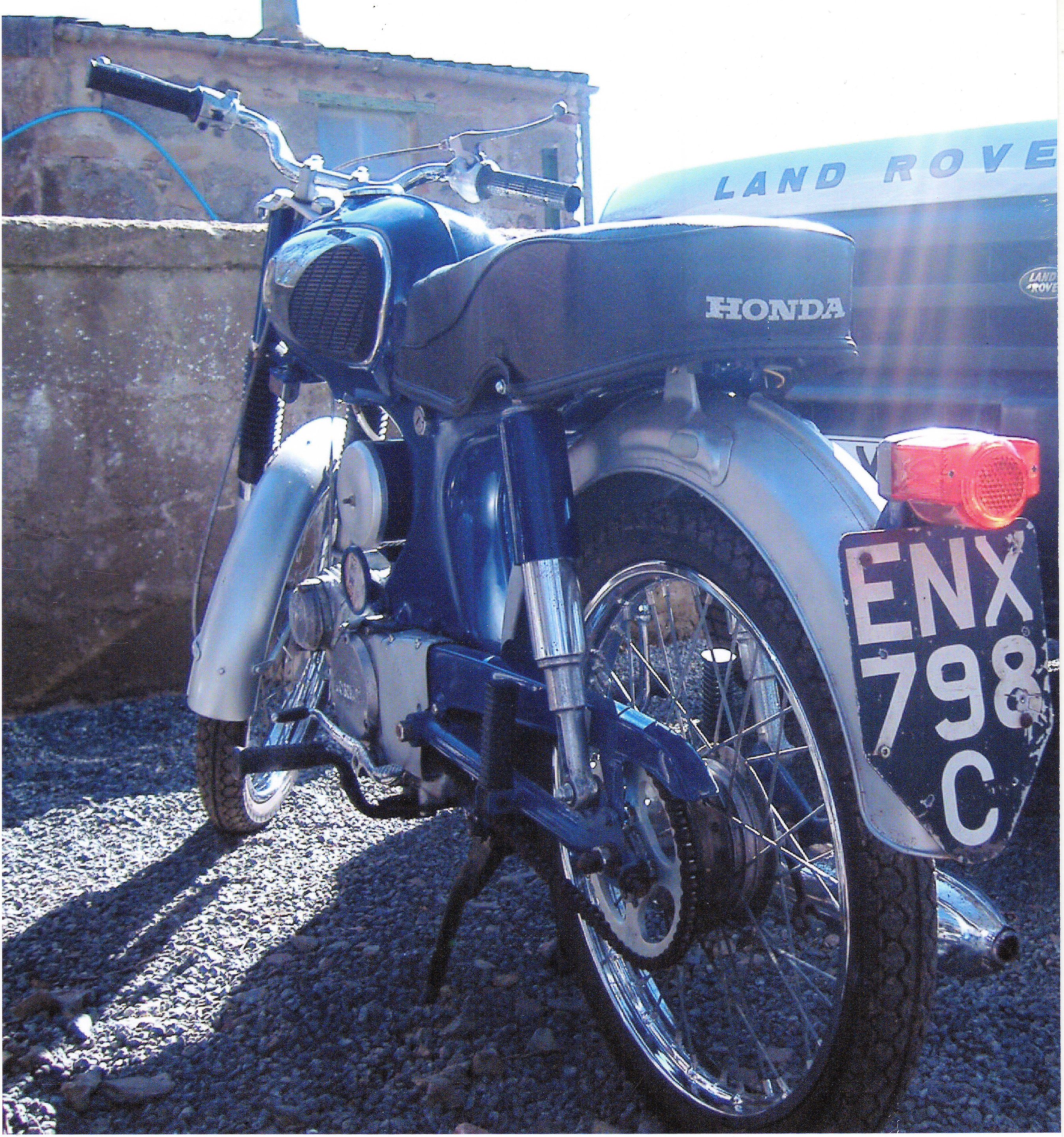 kss_m Bonhams Cars : 1965 Honda CS90 Frame no. 120448 Engine no. 105090
