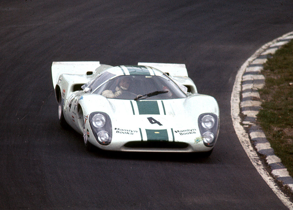 T me chevys франция. Lola t70 mk3. Автомобиль exsid. Lola t70 1969 года.